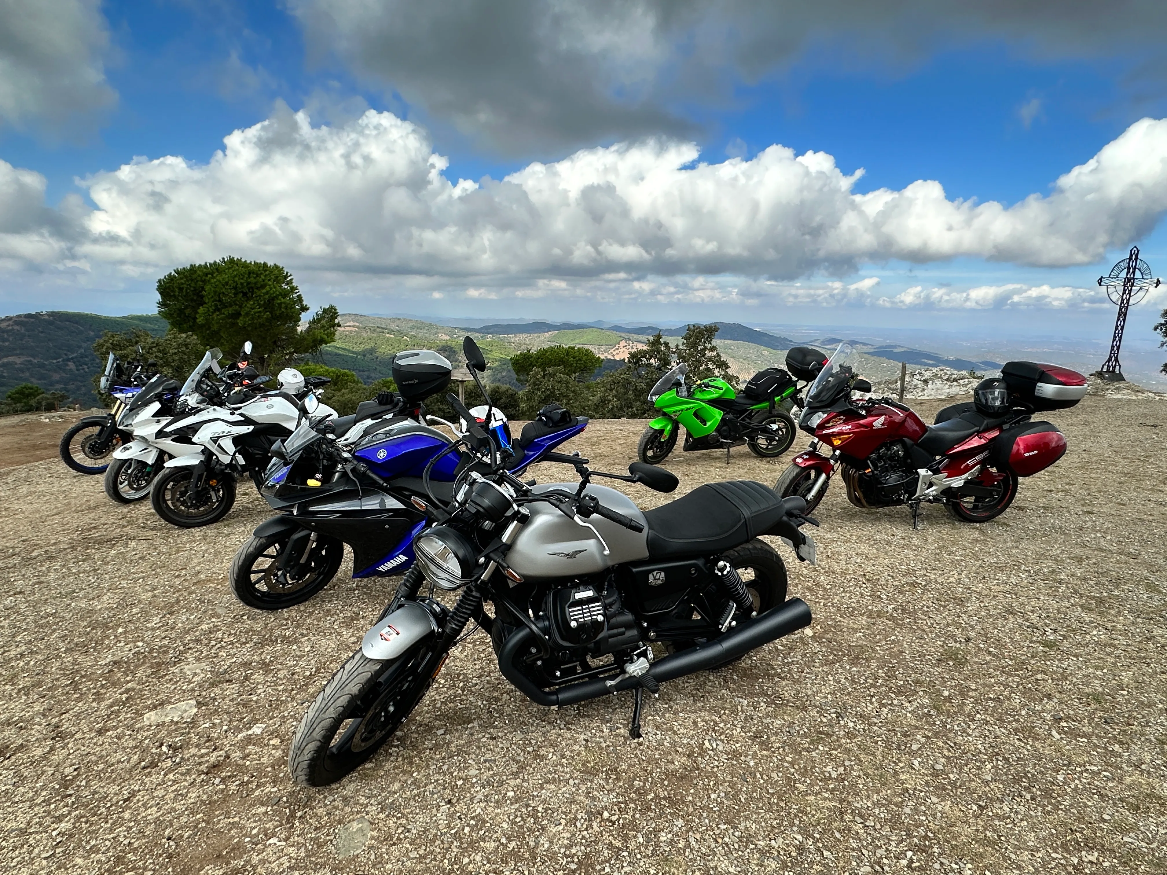 motos y cruz