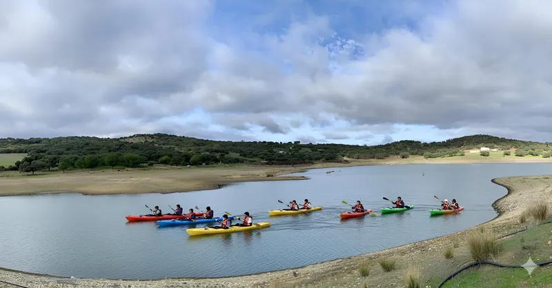 KAYAKING & DEHESA ADVENTURE en el Embalse de Tentudía